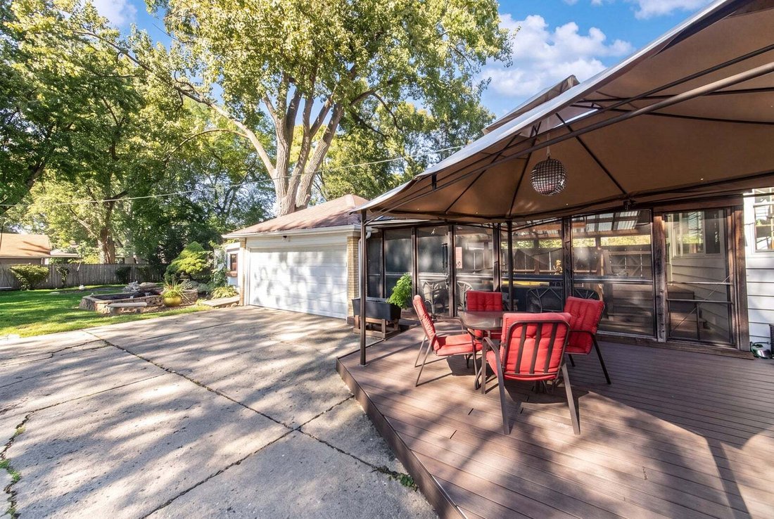 House in Des Plaines, Illinois, United States 4 - 19097346