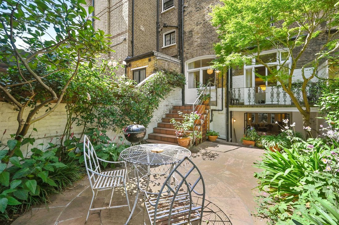 House in Barons Court, Hammersmith and Fulham, England 5 - 19094575