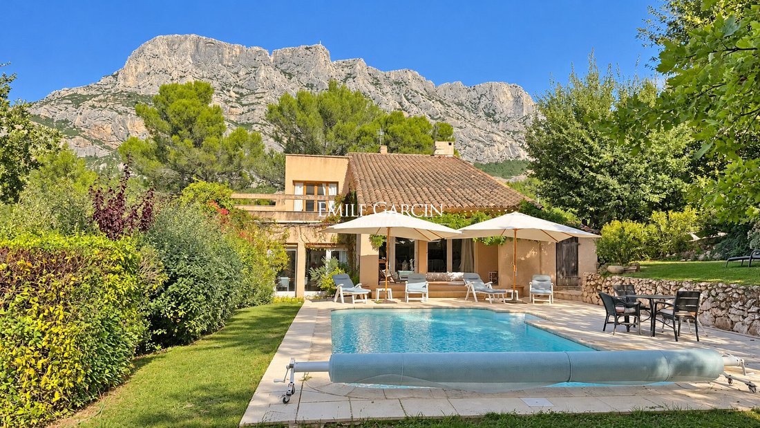 Villa à Granettes-Jauberte-Sainte Anne, Aix-en-Provence, France 1 - 19098543