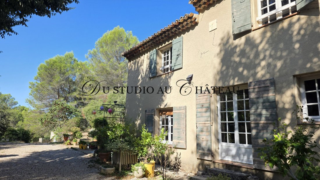 House in Granettes-Jauberte-Sainte Anne, Aix-en-Provence, France 2 - 19095340
