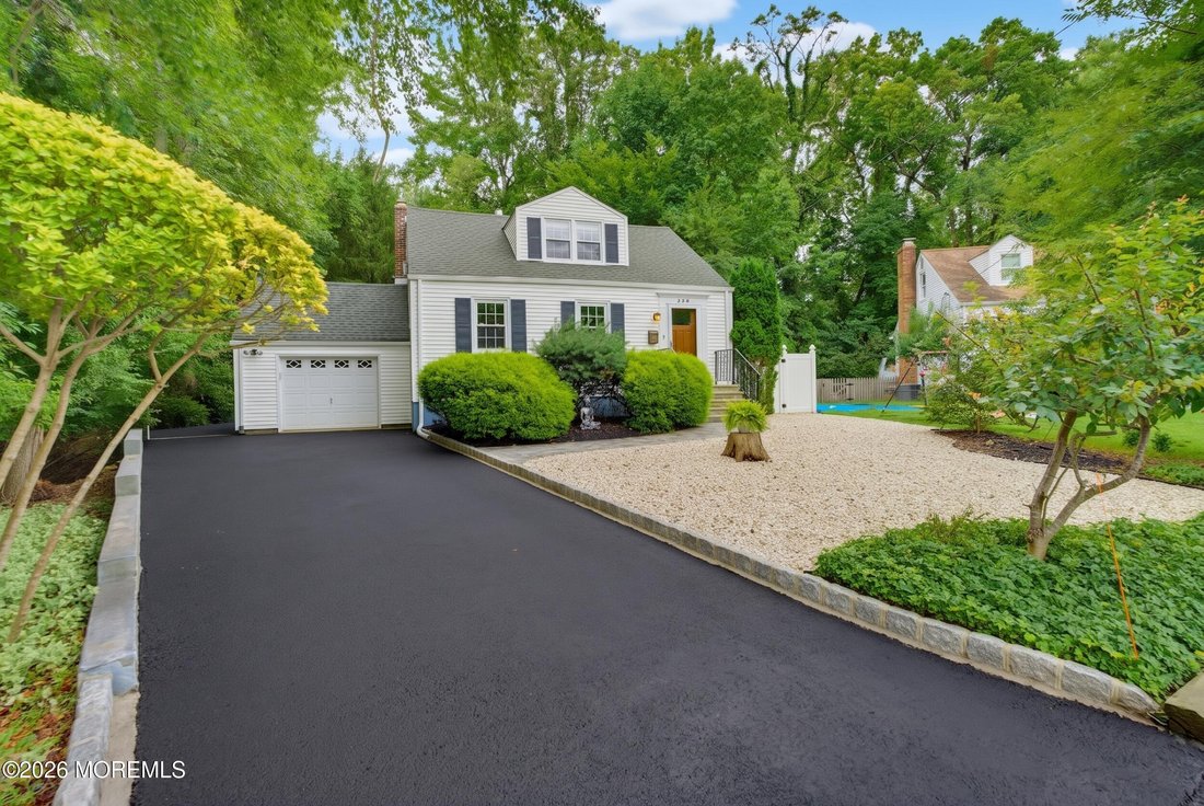 House in Oakhurst, New Jersey, United States 1 - 19096315