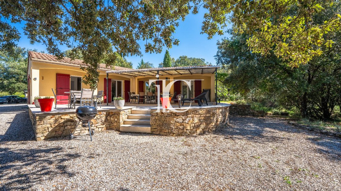 Villa in Les Vans, Auvergne-Rhône-Alpes, France 4 - 19098035