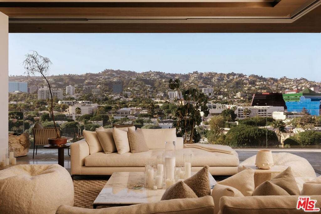 Condo in West Hollywood, California, United States 1 - 19094248