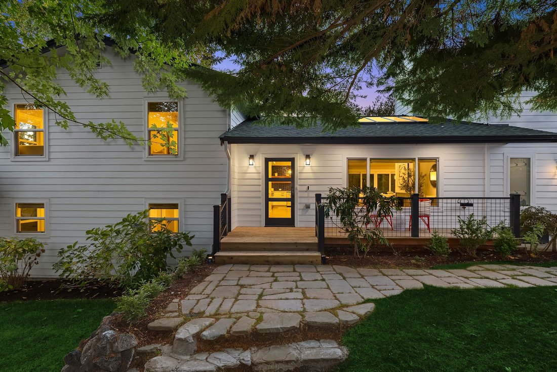 House in Bainbridge Island, Washington, United States 1 - 19098673
