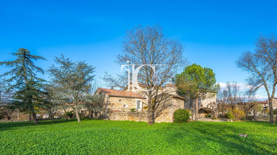 Casa a Lablachère, Auvergne-Rodano-Alpi, Francia 1 - 19098038