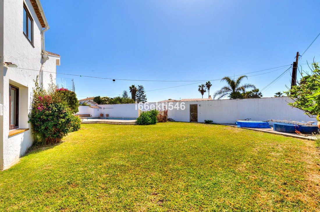 Villa en Estepona, Andalucía, España 3 - 18212414