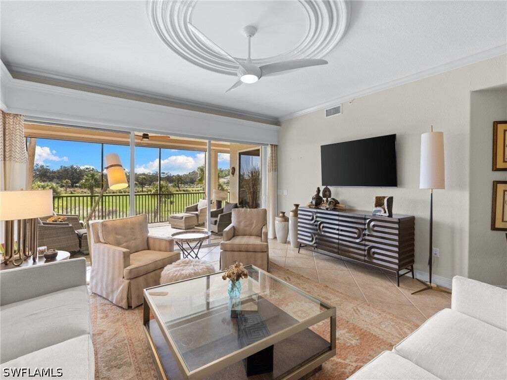 Condo in Naples, Florida, United States 1 - 19096597