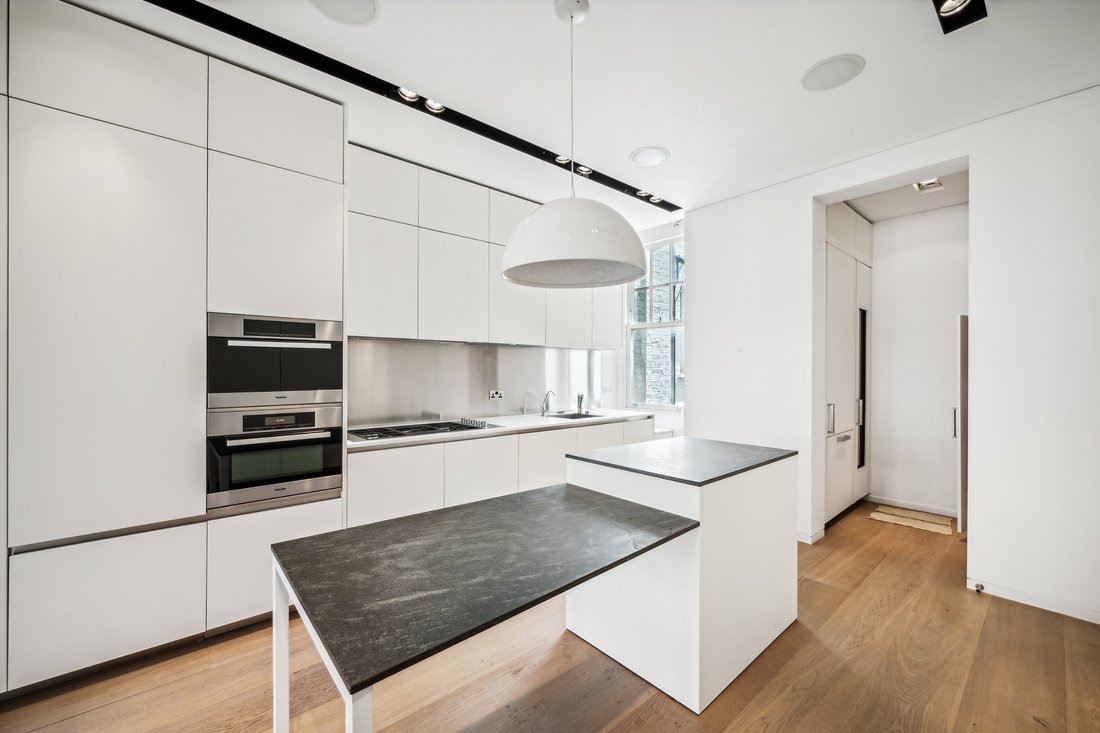 Apartment in Holland Park, Kensington And Chelsea, England 2 - 19094323