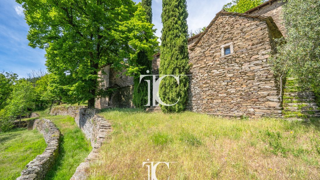 House in Les Vans, Auvergne-Rhône-Alpes, France 3 - 19097913