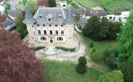 Castillo en Jaulgonne, Alta Francia, Francia 1
