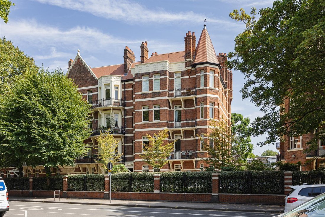 Apartment in Brook Green, Hammersmith and Fulham, England 2 - 19094470
