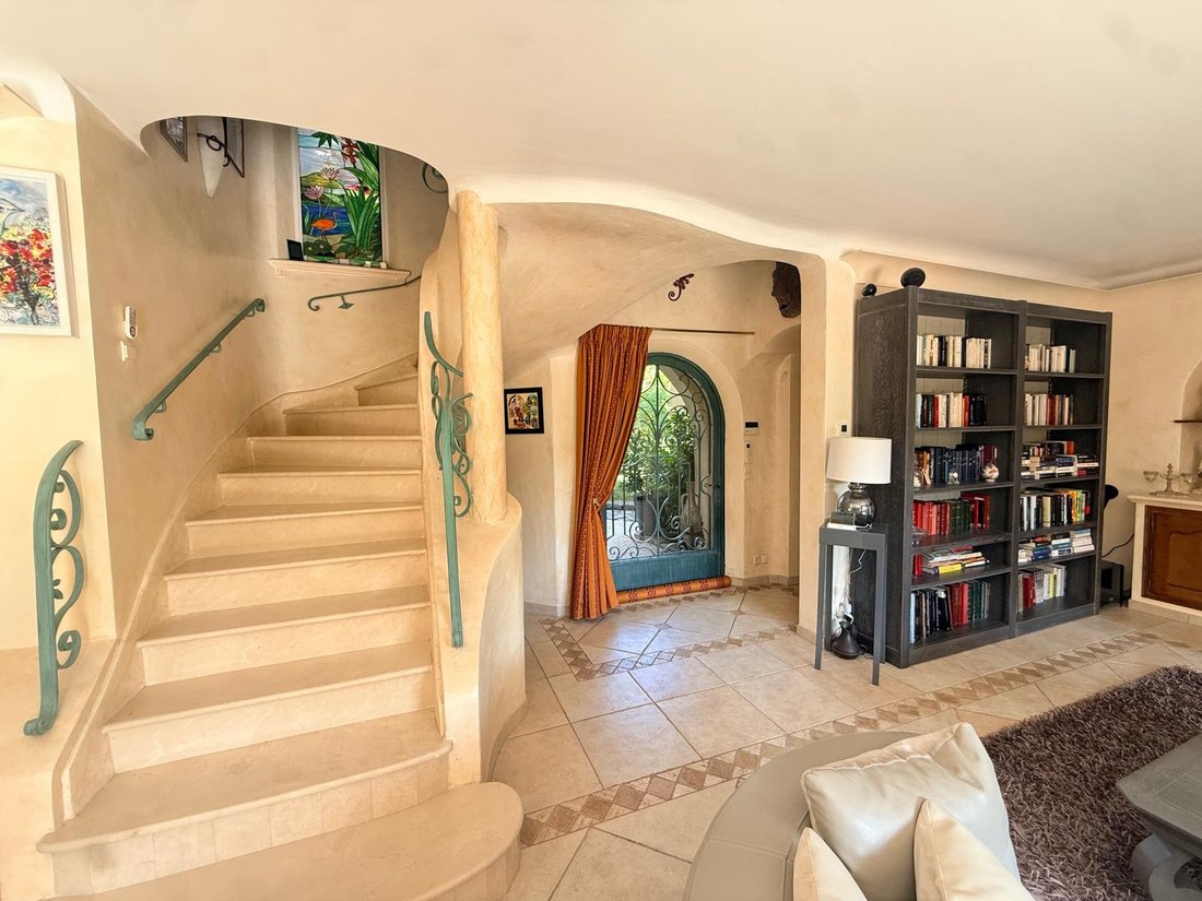 Villa in Exterieurs, Frejus, France 3 - 19097804