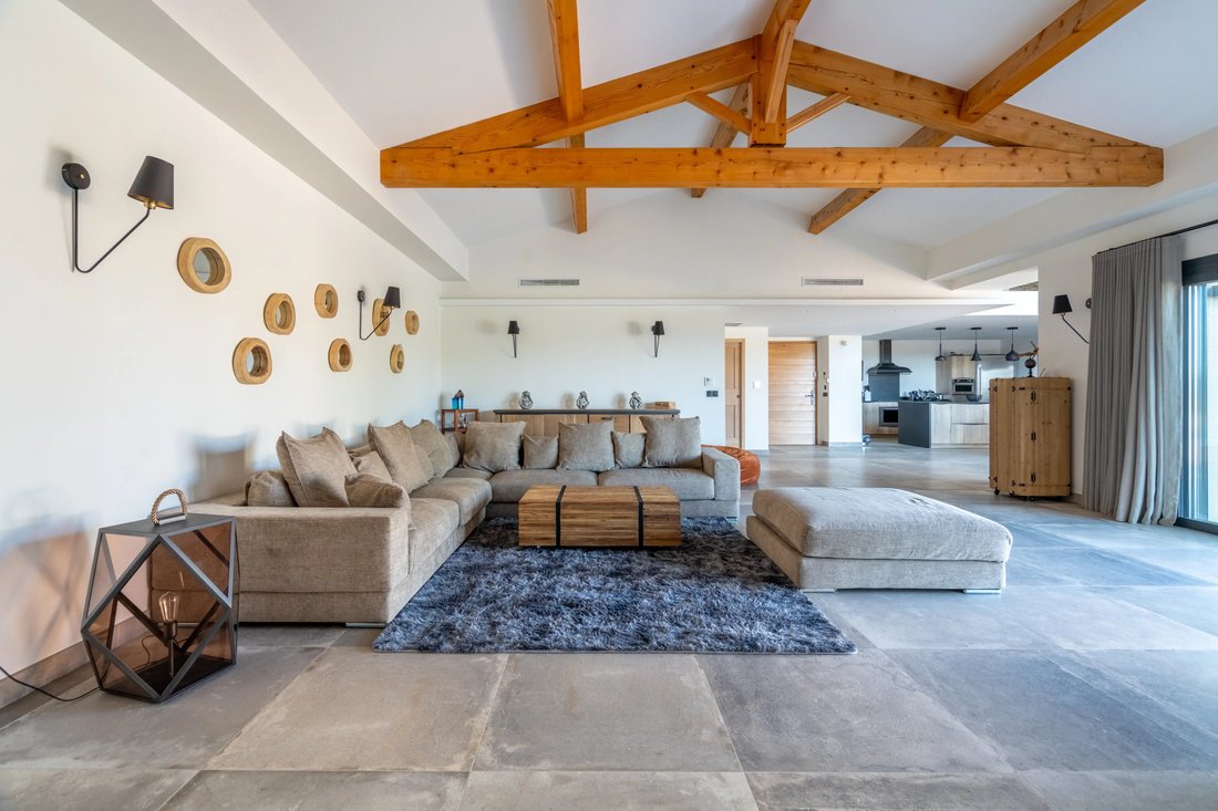 Estate in Granettes-Jauberte-Sainte Anne, Aix-en-Provence, France 3 - 19094875
