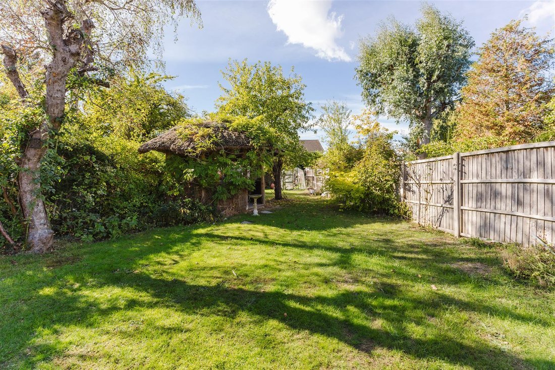 House in Eastcote Village, Hillingdon, England 2 - 19096523