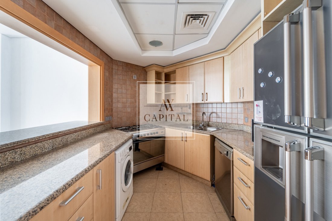 Apartment in JLT / Jumeirah Lakes Towers, Dubai, United Arab Emirates 5 - 19095333