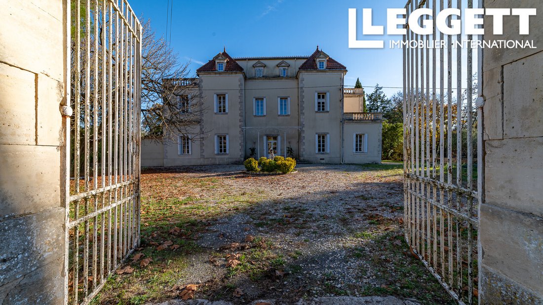 Schloss in Saint-Ambroix, Okzitanien, Frankreich 2 - 19095107