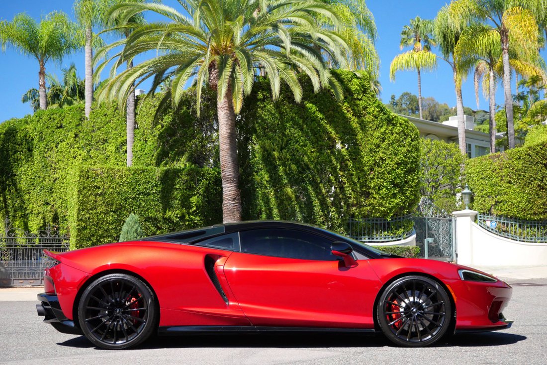 Coupe in West Hollywood, CA, United States 5 - 19096120