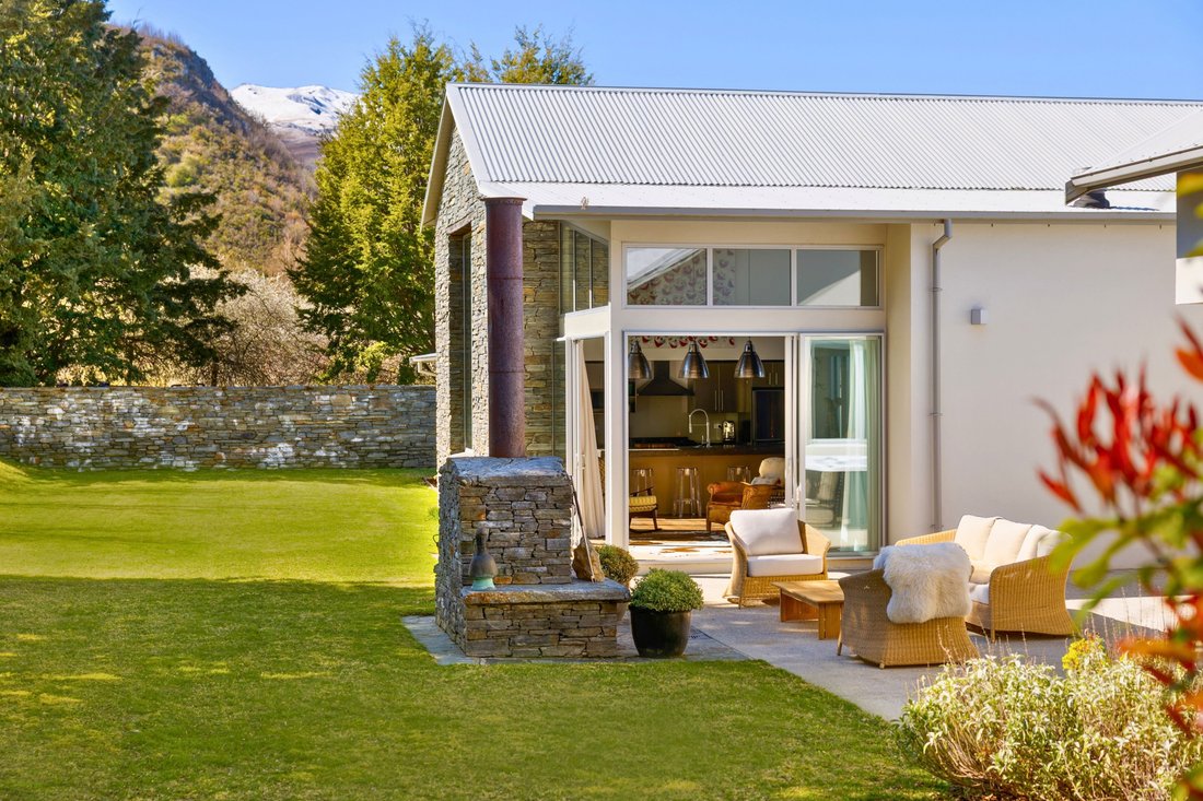 House in Arrowtown, Otago, New Zealand 1 - 19095985