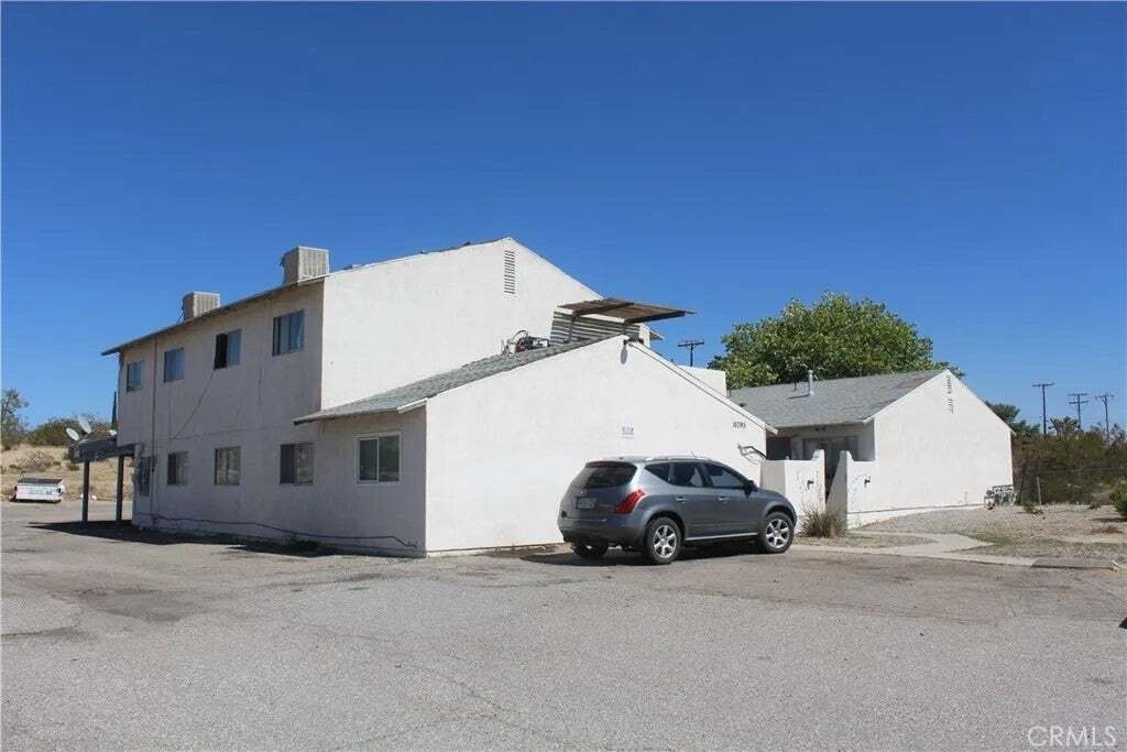 Victorville, California, United States 1 - 19099573