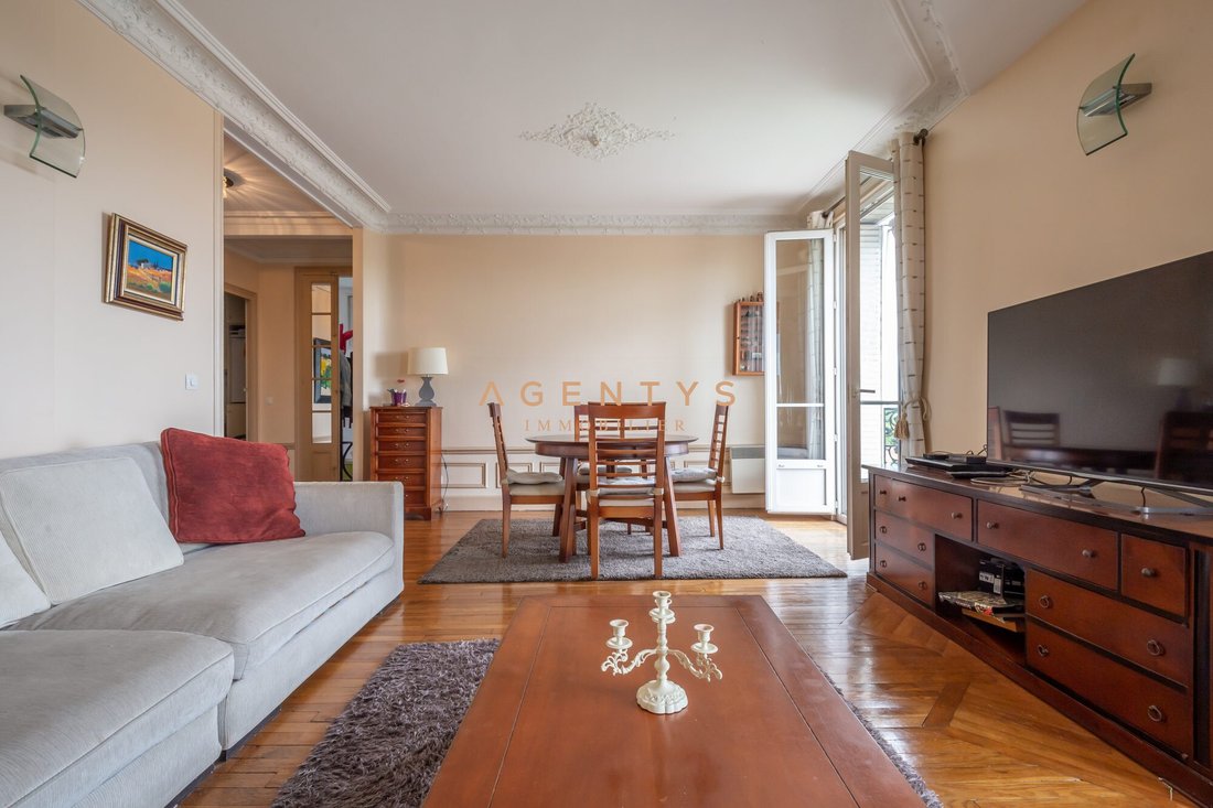 Apartment in Nogent-sur-Marne, Ile-de-France, France 3 - 19099100