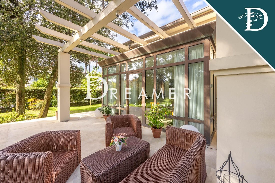 Villa in Lido di Camaiore, Camaiore, Toskana 3 - 16545341