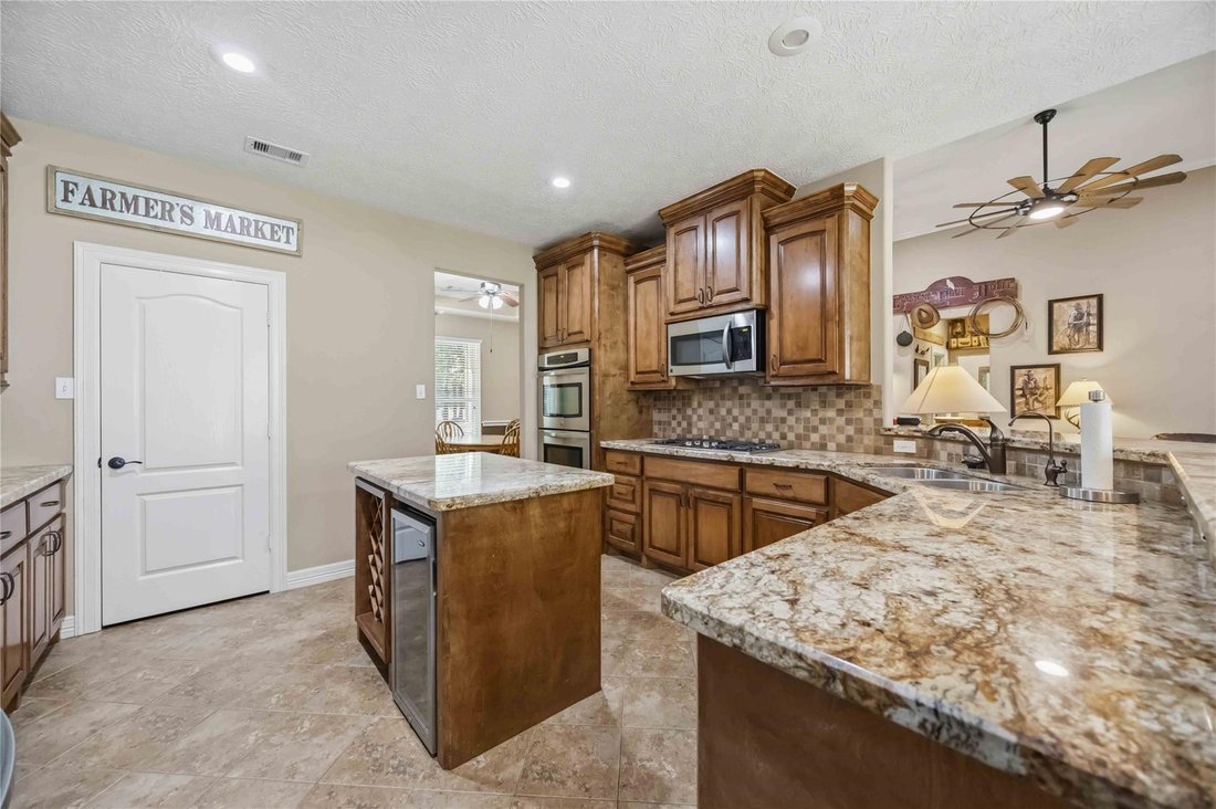 House in Cleveland, Texas, United States 5 - 19099283