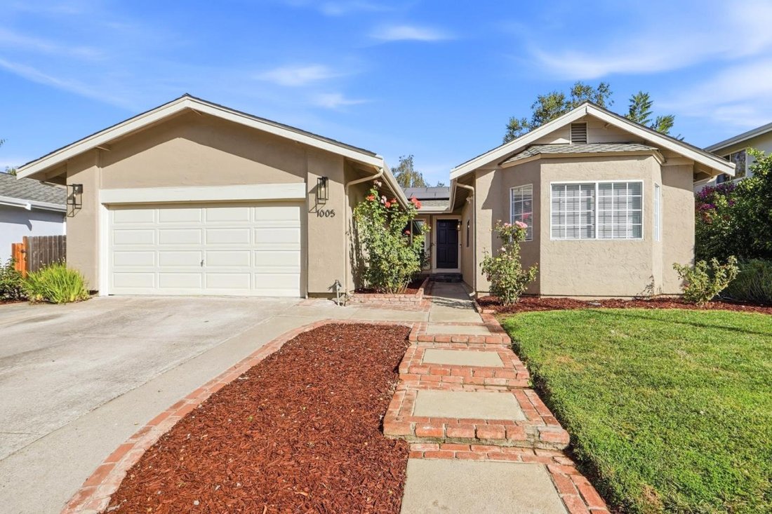 House in Gilroy, California, United States 1 - 19099477