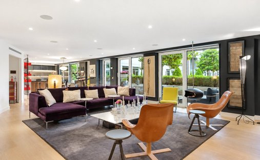House in Chelsea Harbour, England 1