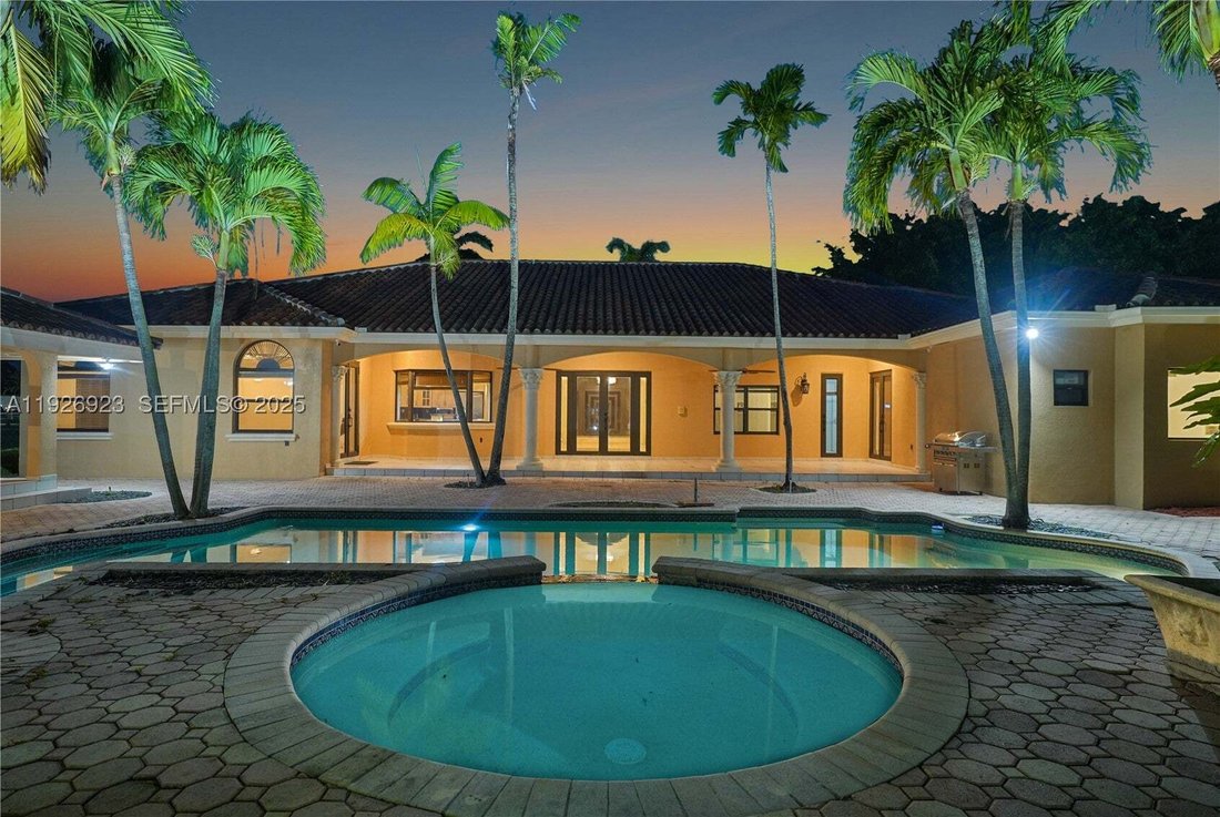 Casa a Miami, Florida, Stati Uniti 1 - 18637804