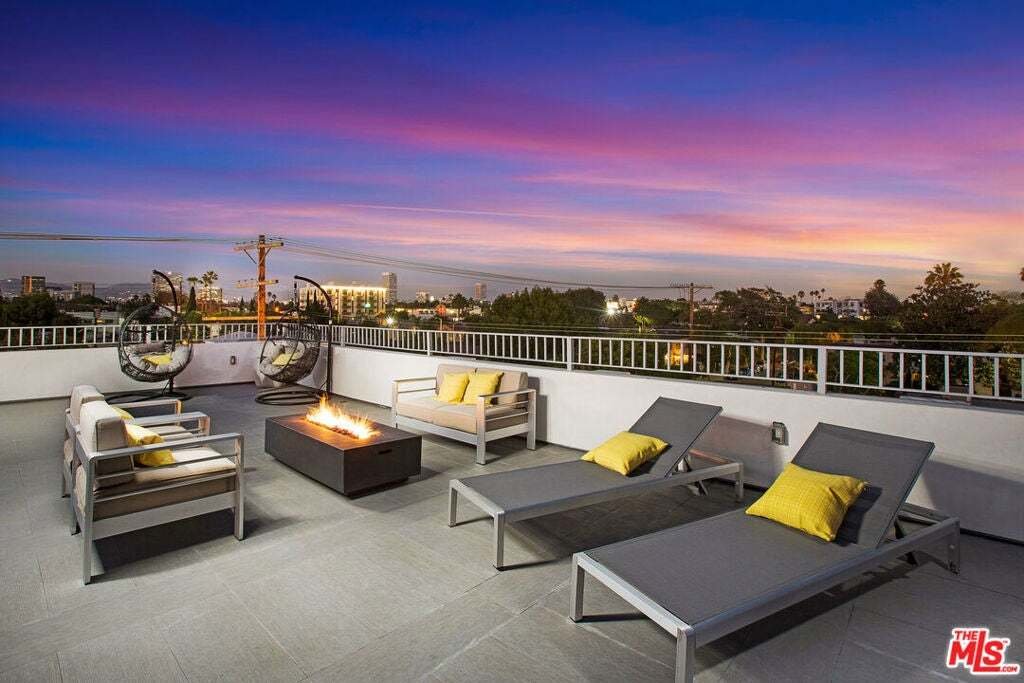 House in Los Angeles, California, United States 2 - 19099351