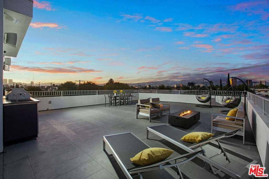 House in Los Angeles, California, United States 3 - 19099351