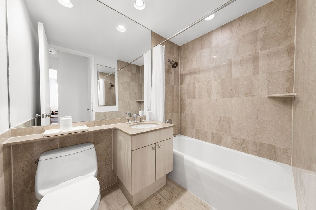 Condo in New York, New York, United States 4 - 19099666