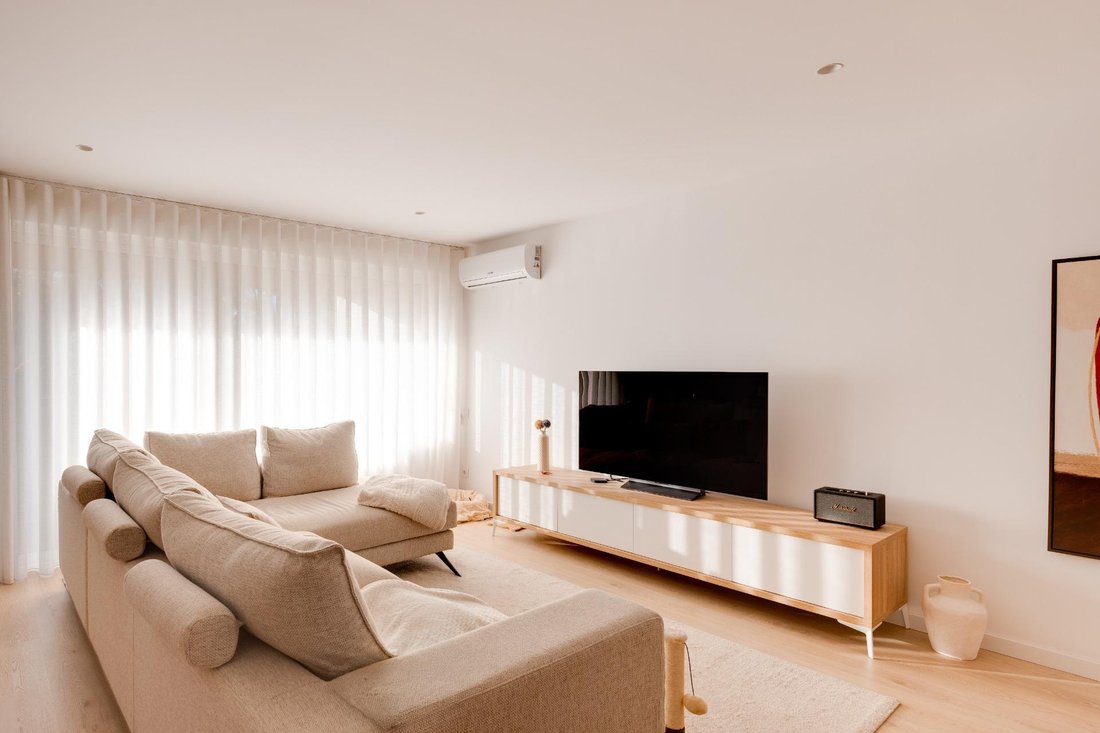 Apartment in Fanzeres e Sao Pedro da Cova, Porto District, Portugal 5 - 19099581