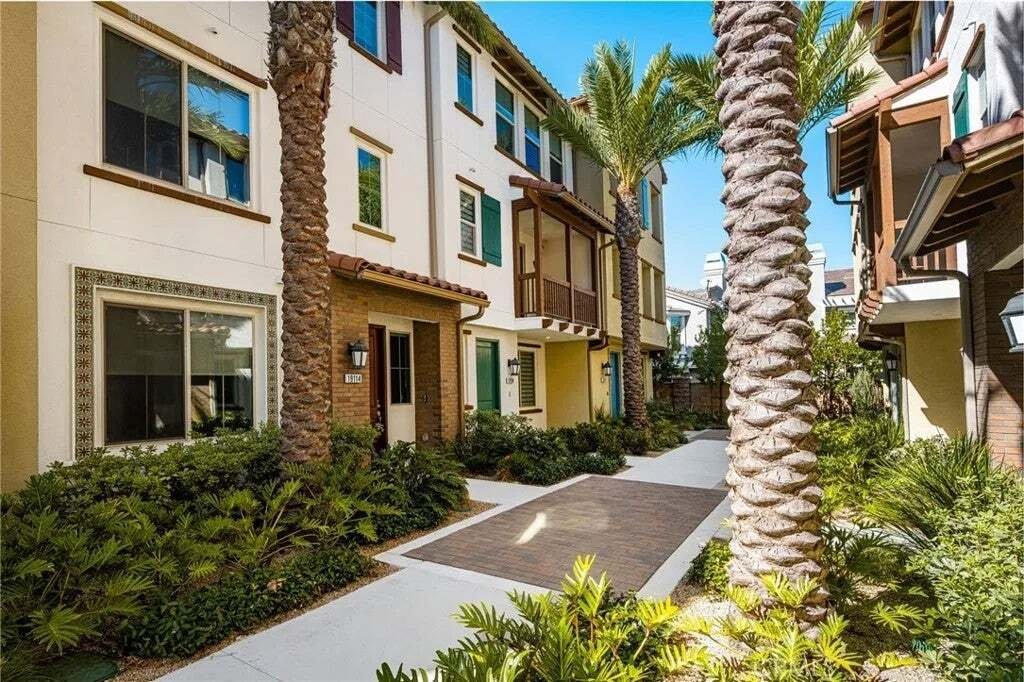 Condominio a Huntington Beach, California, Stati Uniti 1 - 19099586