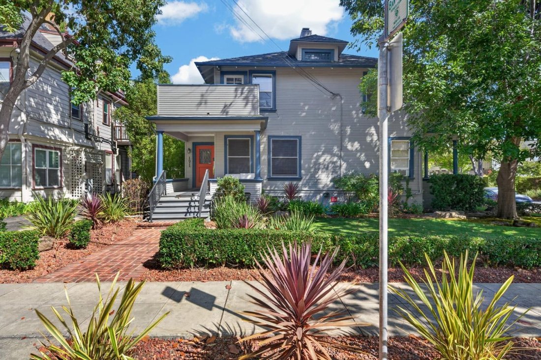 Palo Alto, California, United States 3 - 19099475