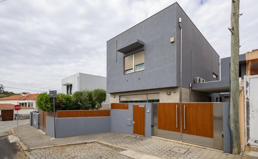 Villa in Serzedo e Perosinho, Distrikt Porto, Portugal 1