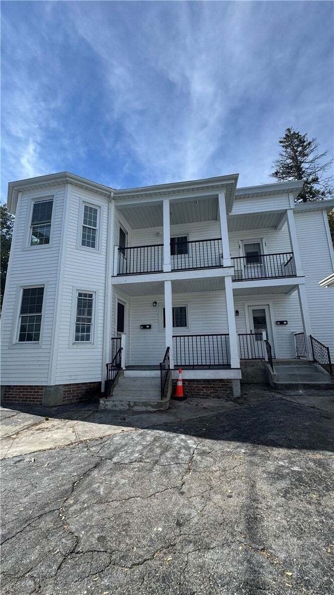 Woonsocket, Rhode Island, United States 2 - 19099265