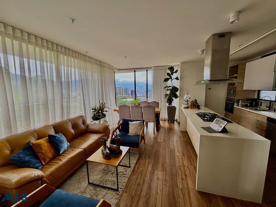 Apartment in Envigado, Antioquia, Colombia 2 - 19099774