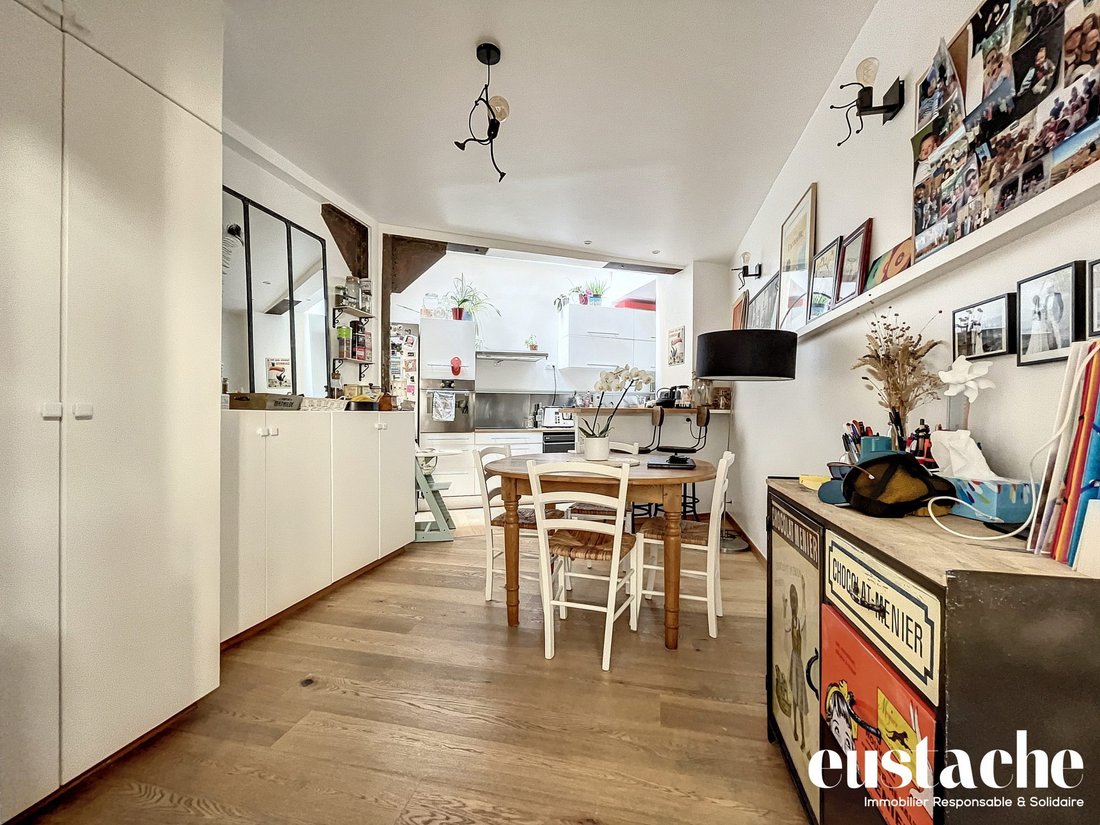 Apartment in Louis Blanc-Aqueduc, Paris 10e Arrondissement, Paris 5 - 19098996