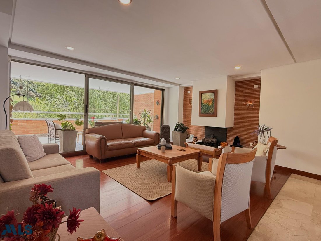 Apartamento en Medellín, Titiribí, Colombia 3 - 19099763