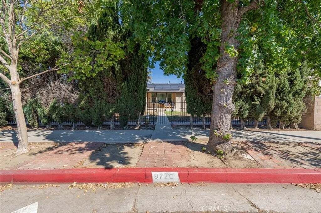 House in Los Angeles, California, United States 1 - 19099583