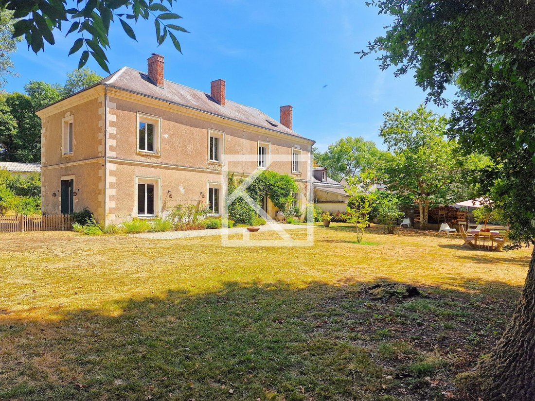 Maison à Notre-Dame-d'Oé, Centre-Val de Loire, France 1 - 18522784