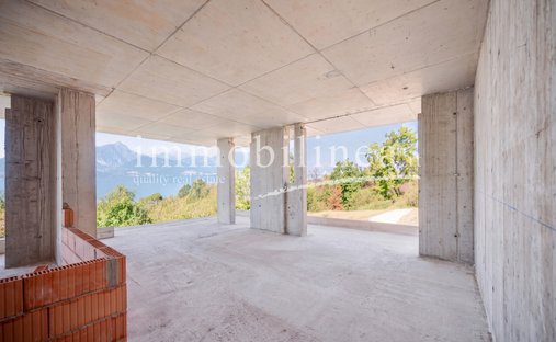 Apartment in Torri del Benaco, Veneto, Italy 1