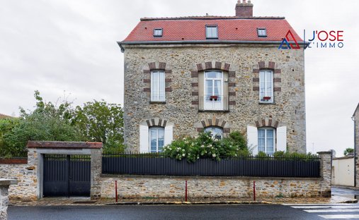 Haus in Rozay-en-Brie, Île-de-France, Frankreich 1