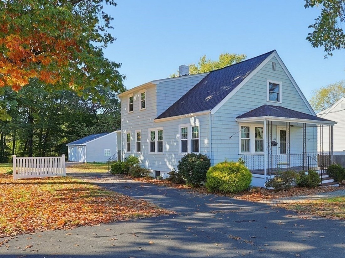 House in Norwood, Massachusetts, United States 1 - 19099735