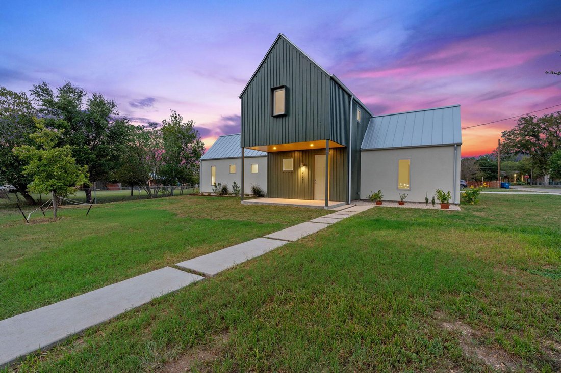 House in Lockhart, Texas, United States 2 - 19099449