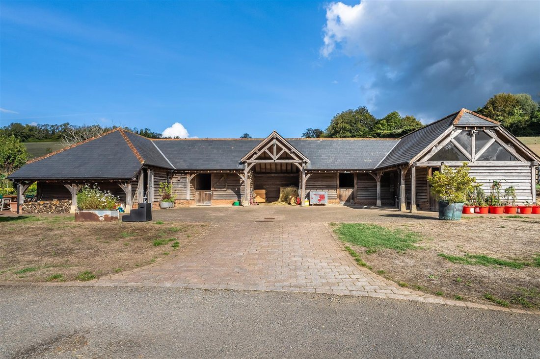 Haus in Dorking, England 3 - 19099441