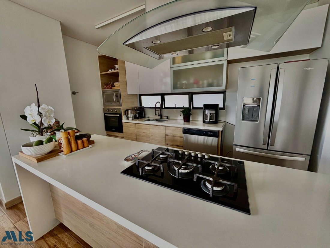 Apartment in Envigado, Antioquia, Colombia 5 - 19099774