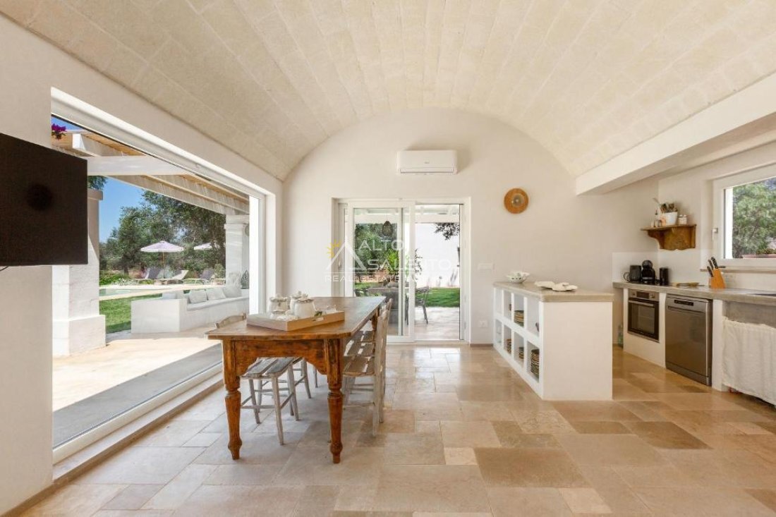 Villa in San Vito dei Normanni, Apulien, Italien 4 - 19099691