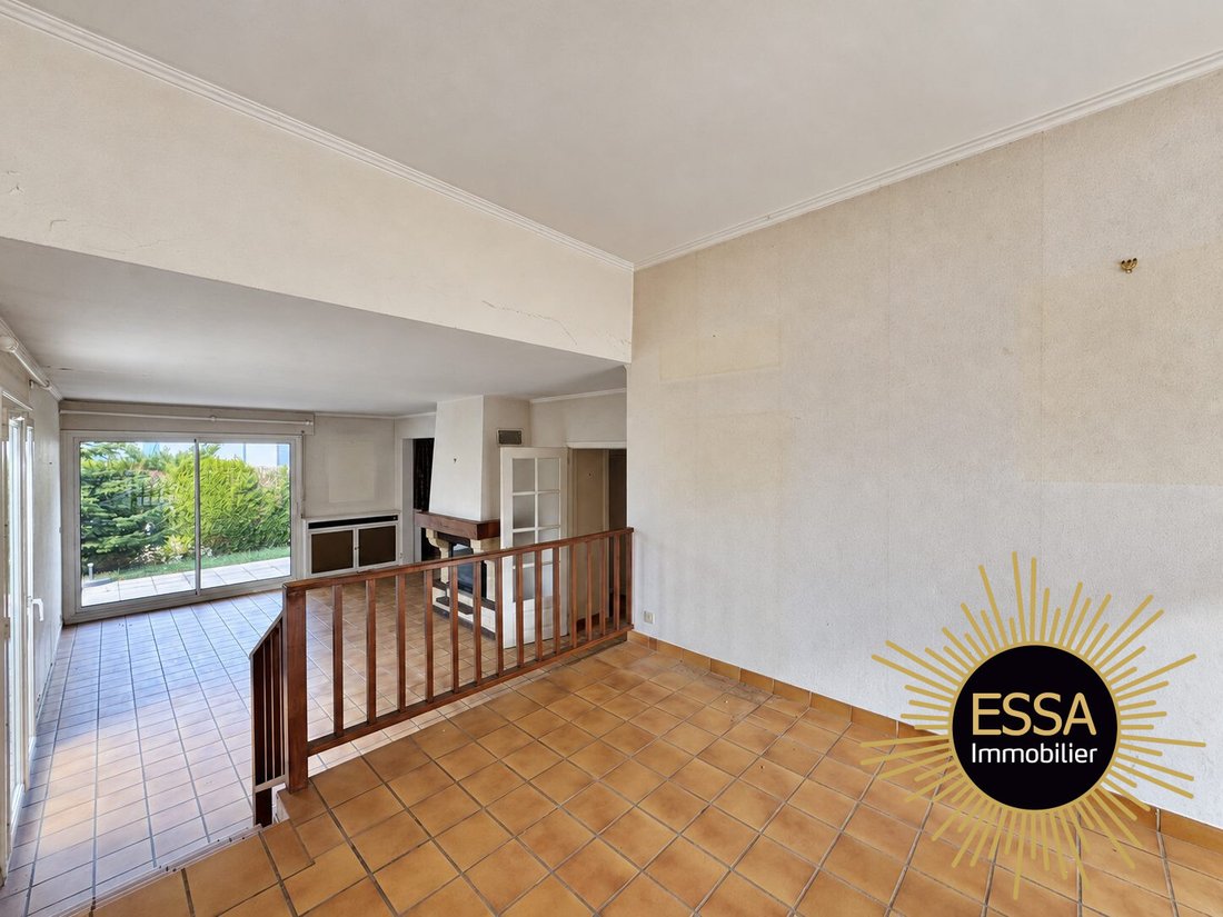 Casa a Les Residences, Noisy-le-Roi, Francia 5 - 19099059